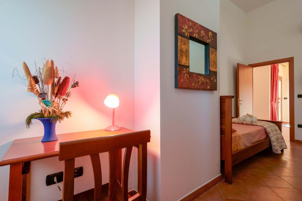 سان بييترو فيرنوتيكو Bed And Breakfast Cairoli Exclusive Room المظهر الخارجي الصورة