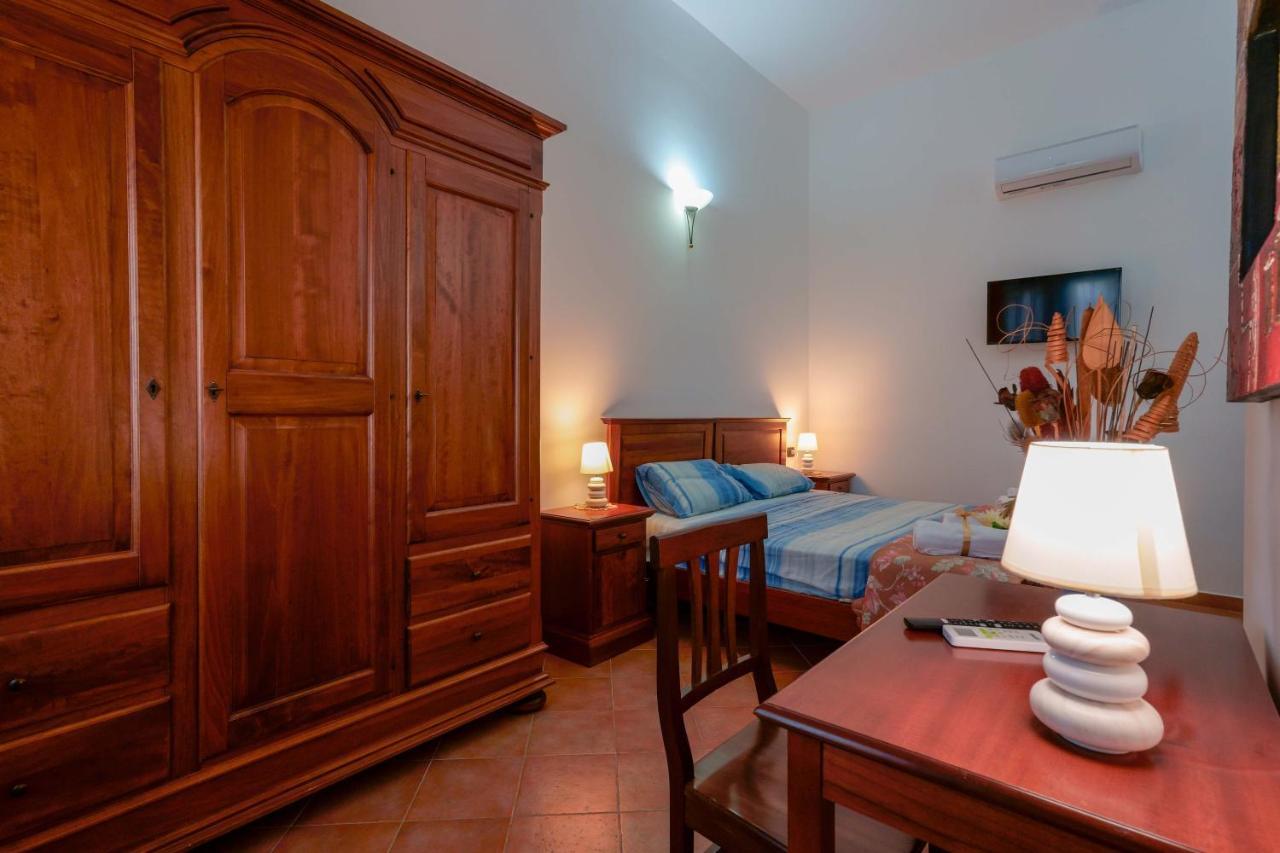 سان بييترو فيرنوتيكو Bed And Breakfast Cairoli Exclusive Room المظهر الخارجي الصورة
