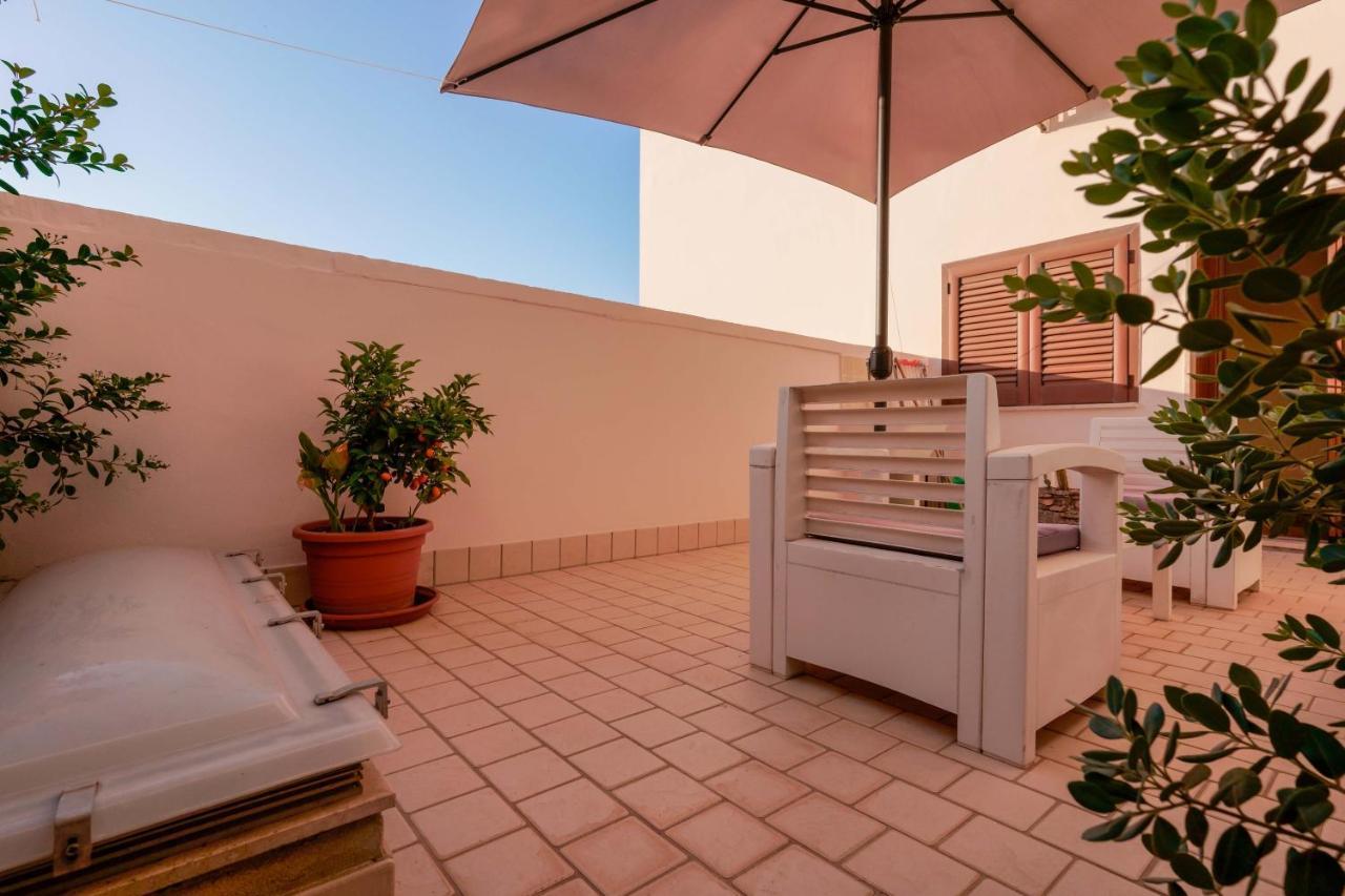 سان بييترو فيرنوتيكو Bed And Breakfast Cairoli Exclusive Room المظهر الخارجي الصورة